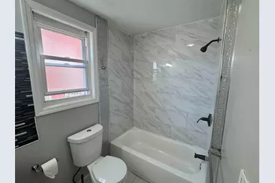 12 Bayview Ave #1, Jersey City, NJ 07305 - Photo 21