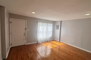 12 Bayview Ave, Jersey City, NJ 07305 - Photo 7