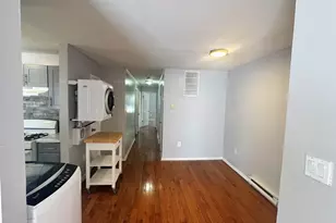 12 Bayview Ave, Jersey City, NJ 07305 - Photo 11