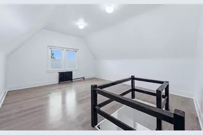 281 Avenue C, Bayonne, NJ 07002 - Photo 23