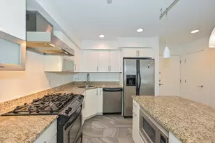 310 Cliff Ln, Cliffside Park, NJ 07010 - Photo 5