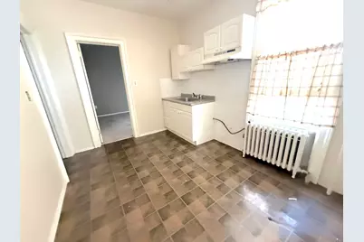 811 Sip St, Union City, NJ 07087 - Photo 5
