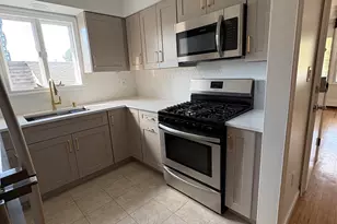 395 Virginia Ave, Jersey City, NJ 07304 - Photo 9