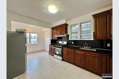 123 Oak St #APT2, Weehawken, NJ 07086 - Photo 3