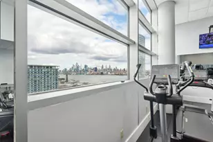 1 Shore Ln, Jersey City, NJ 07310 - Photo 27
