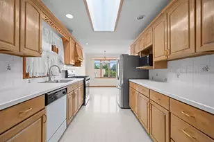 287 Ave E, Bayonne, NJ 07002 - Photo 5