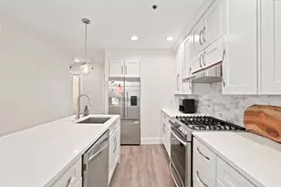 330 4th St, Jersey City, NJ 07302 - Photo 17