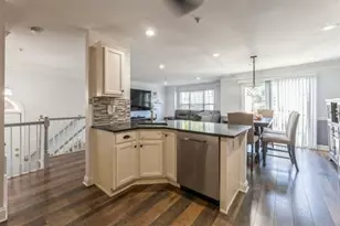 209 Blue Heron Dr, Secaucus, NJ 07094 - Photo 5
