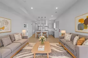 13 Manhattan Ave, Jersey City, NJ 07307 - Photo 9
