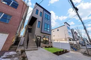 13 Manhattan Ave, Jersey City, NJ 07307 - Photo 27