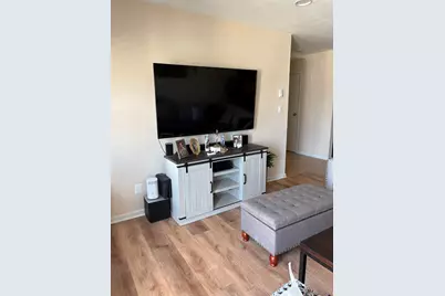 647-653 Kennedy Blvd #304, Bayonne, NJ 07002 - Photo 5