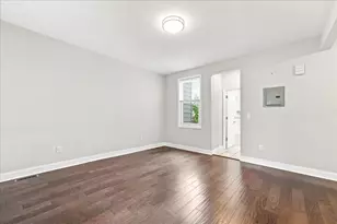 102 5 Congress St, Jersey City, NJ 07307 - Photo 9