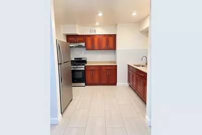4 Packard St, Bayonne, NJ 07002 - Photo 3