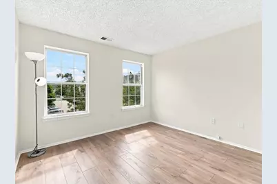 10 Cottonwood St, Jersey City, NJ 07305 - Photo 19