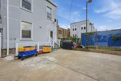 2207 Kerrigan Ave, Union City, NJ 07087 - Photo 15