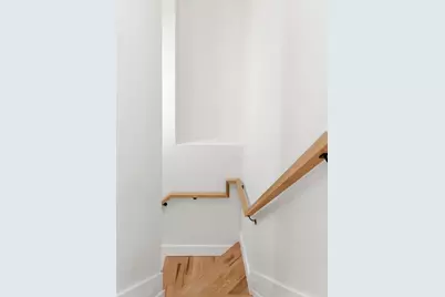 202 Fairview Ave, Jersey City, NJ 07304 - Photo 15