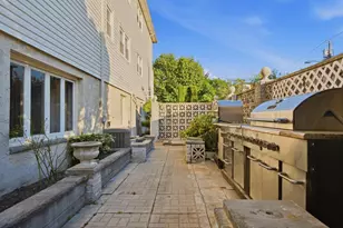1 Gregg Ln, Bayonne, NJ 07002 - Photo 35