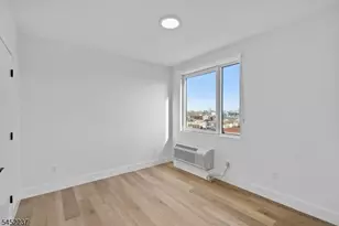 39 Madison St, Newark, NJ 07105 - Photo 11