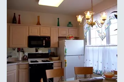 19 Willow St, Jersey City, NJ 07305 - Photo 3