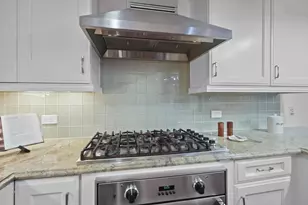 22 Oxford Landing, Weehawken, NJ 07086 - Photo 3