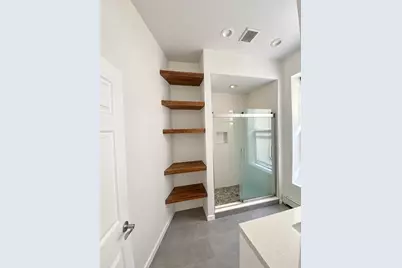 193 Ogden Ave #2E, Jersey City, NJ 07307 - Photo 7