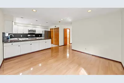 484 Teal Plaza #484, Secaucus, NJ 07094 - Photo 21