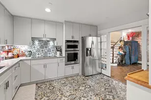 208 Shearwater Ct W, Jersey City, NJ 07305 - Photo 9