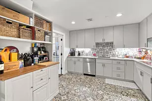 208 Shearwater Ct W, Jersey City, NJ 07305 - Photo 11
