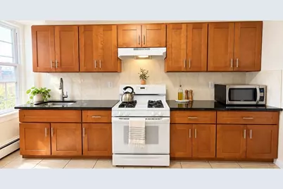 90 Jordan Ave #8, Jersey City, NJ 07306 - Photo 1