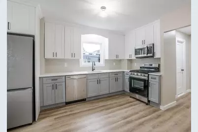 2 Apollo St #2, Jersey City, NJ 07306 - Photo 3
