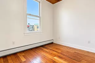228 Bowers St, Jersey City, NJ 07307 - Photo 7