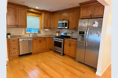 18 Oak St #1, Bayonne, NJ 07002 - Photo 5