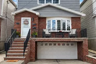 18 Oak St, Bayonne, NJ 07002 - Photo 1