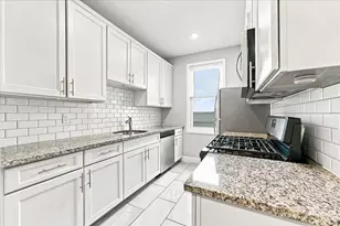 102 5 Congress St, Jersey City, NJ 07307 - Photo 5