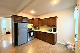 127 W 19th St, Bayonne, NJ 07002 - Photo 5