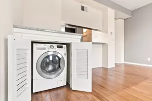 227 Christopher Columbus Dr, Jersey City, NJ 07302 - Photo 7