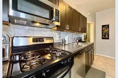 42 Van Wagenen Ave #12, Jersey City, NJ 07306 - Photo 7