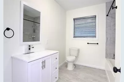 143 Zabriskie Ave #2B, Jersey City, NJ 07307 - Photo 9