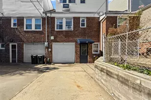 4 Parkside Ln, Bayonne, NJ 07002 - Photo 29