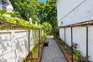 19 Locust Ave, Kearny, NJ 07032 - Photo 15