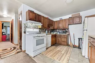 287 A Clerk St, Jersey City, NJ 07304 - Photo 3