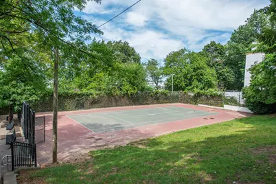 132 Terrace Ave, Jersey City, NJ 07307 - Photo 37