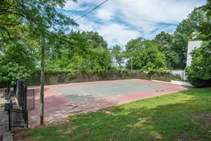132 Terrace Ave, Jersey City, NJ 07307 - Photo 37