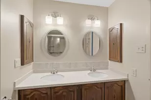 536 Teal Plaza, Secaucus, NJ 07094 - Photo 21