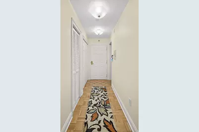 208 Shearwater Ct West #32, Jersey City, NJ 07305 - Photo 13