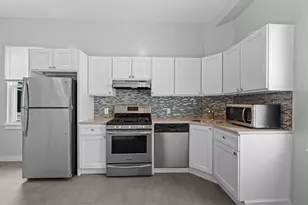 340 7th St, Jersey City, NJ 07302 - Photo 3
