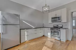 319 26th St, Union City, NJ 07087 - Photo 1