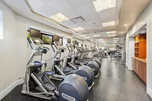 250 Henley Pl, Weehawken, NJ 07086 - Photo 21