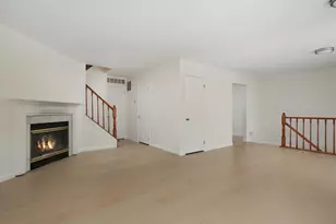 33 Holly St, Jersey City, NJ 07305 - Photo 15