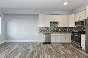424 Whiton St, Jersey City, NJ 07304 - Photo 5